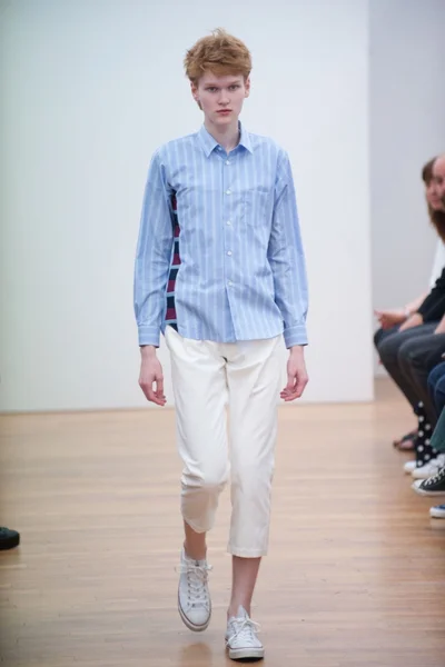 Look 8